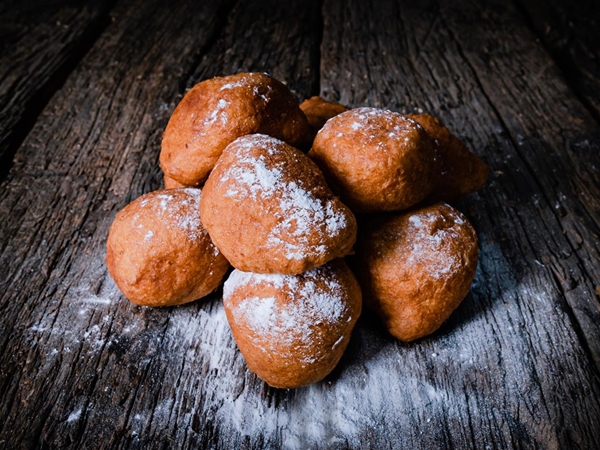 Oliebol zonder vulling